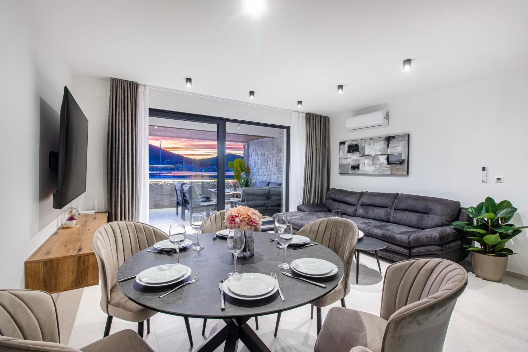 Seafront Villa Kupinica With Heated Pool Vinisce ภายนอก รูปภาพ